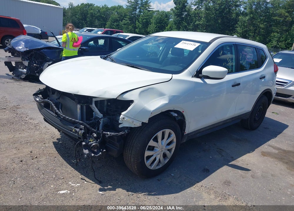 2017 NISSAN ROGUE S VIN: 5N1AT2MV3HC785679