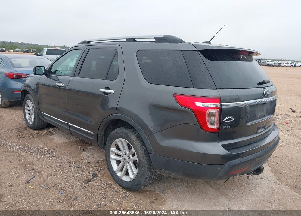 2015 FORD EXPLORER XLT VIN: 1FM5K7D89FGC57792
