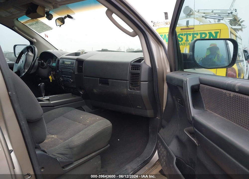 2008 NISSAN TITAN SE VIN: 1N6AA06E08N325456