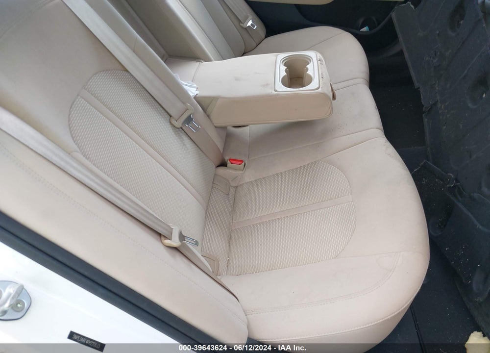 2015 HYUNDAI SONATA SPORT VIN: 5NPE34AF4FH220633