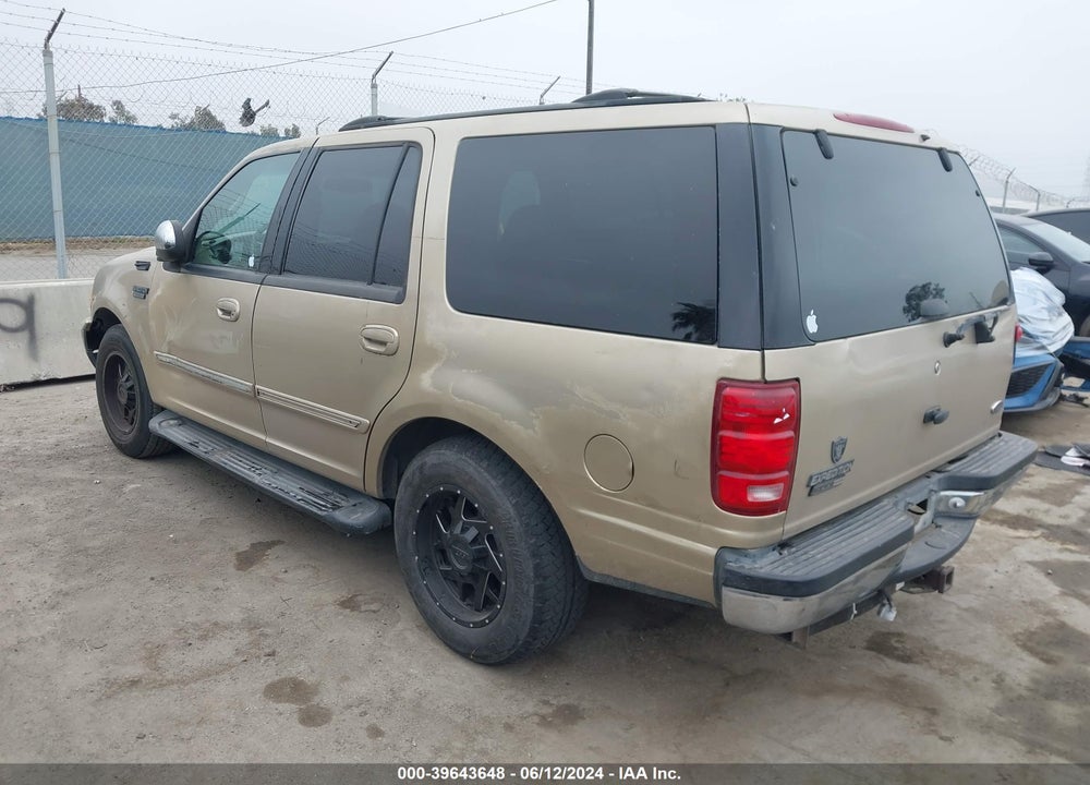 2000 FORD EXPEDITION XLT VIN: 1FMRU15L5YLB13243