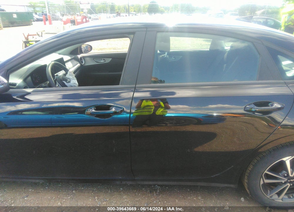 2022 KIA FORTE LXS VIN: 3KPF24AD7NE463233