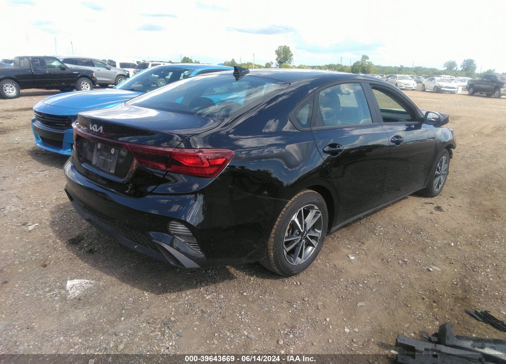 2022 KIA FORTE LXS VIN: 3KPF24AD7NE463233