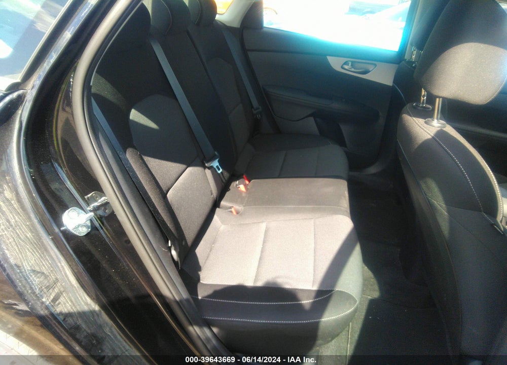 2022 KIA FORTE LXS VIN: 3KPF24AD7NE463233