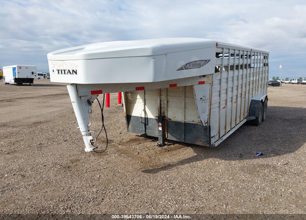 2015 TITAN TRAILER MFG --- VIN: 4TGG20208F1073837