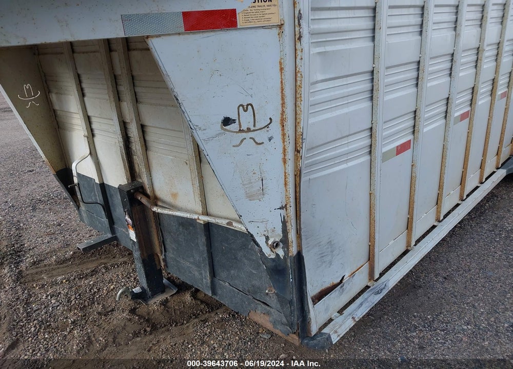 2015 TITAN TRAILER MFG --- VIN: 4TGG20208F1073837