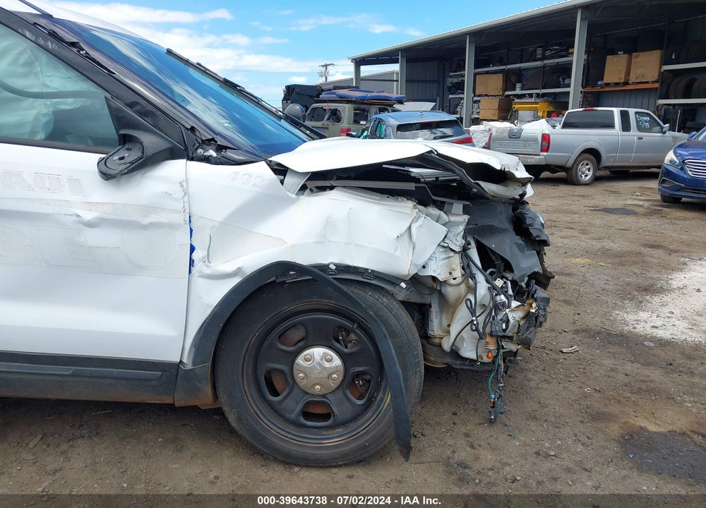 2019 FORD POLICE INTERCEPTOR UTILITY VIN: 1FM5K8AR7KGA12213