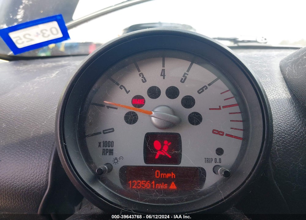 2011 MINI COOPER COUNTRYMAN VIN: WMWZB3C58BWH95406