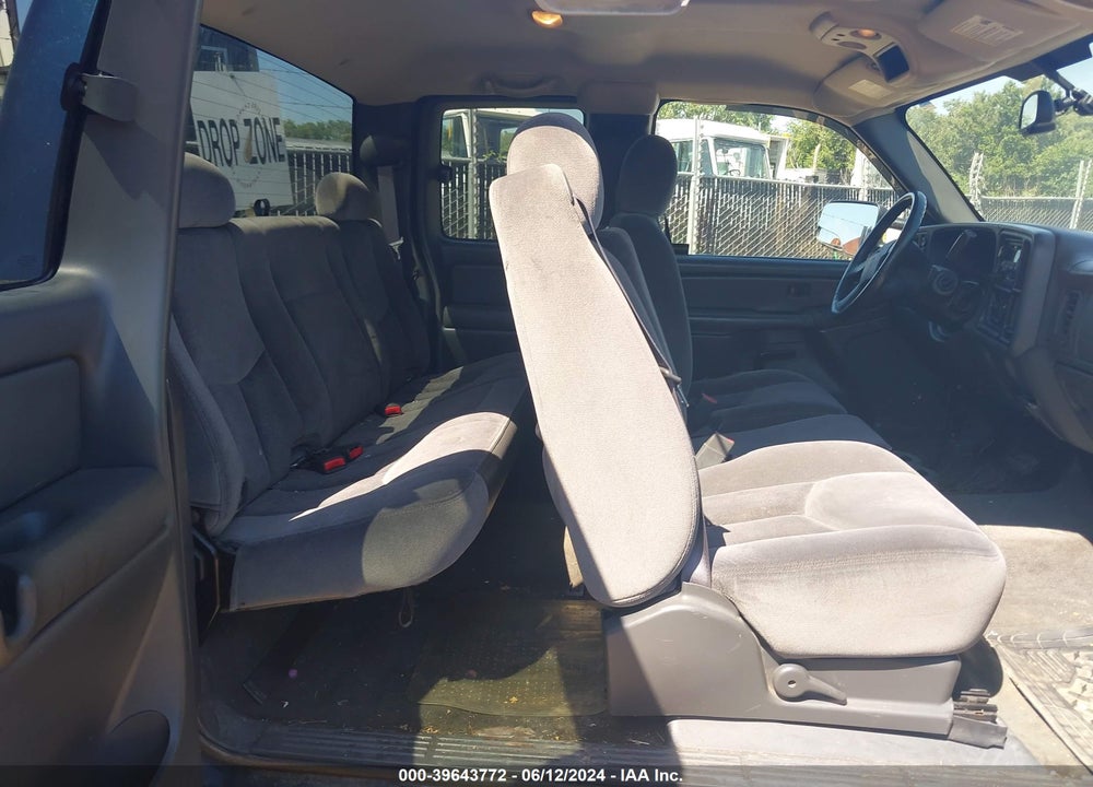 2005 GMC SIERRA 1500 SLE VIN: 1GTEK19B45E143733