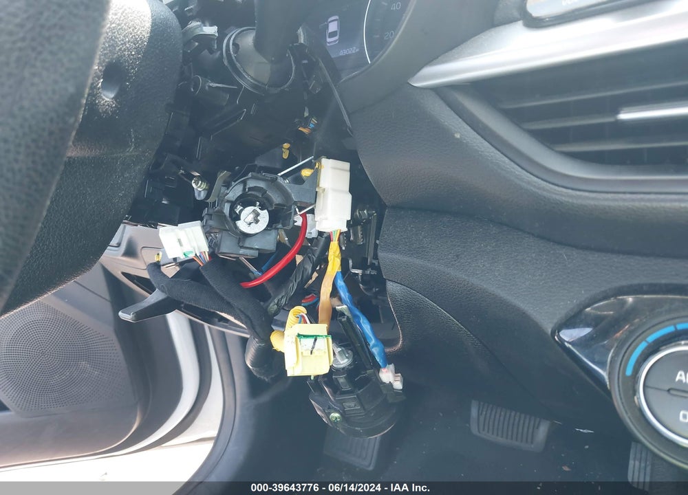 2019 KIA FORTE LXS VIN: 3KPF24AD7KE093428