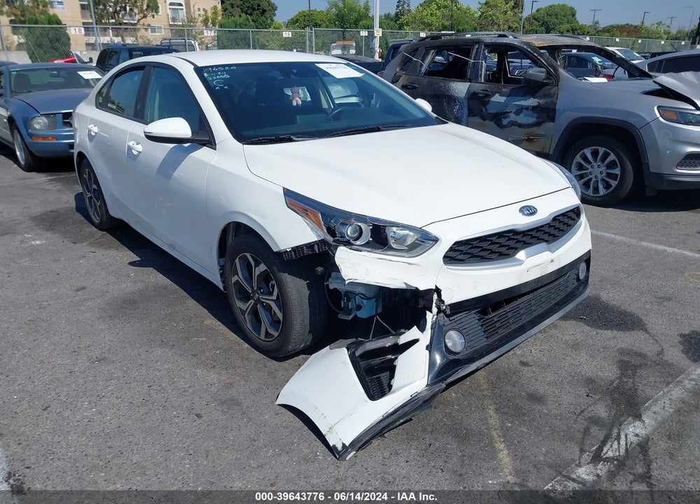 2019 KIA FORTE LXS VIN: 3KPF24AD7KE093428