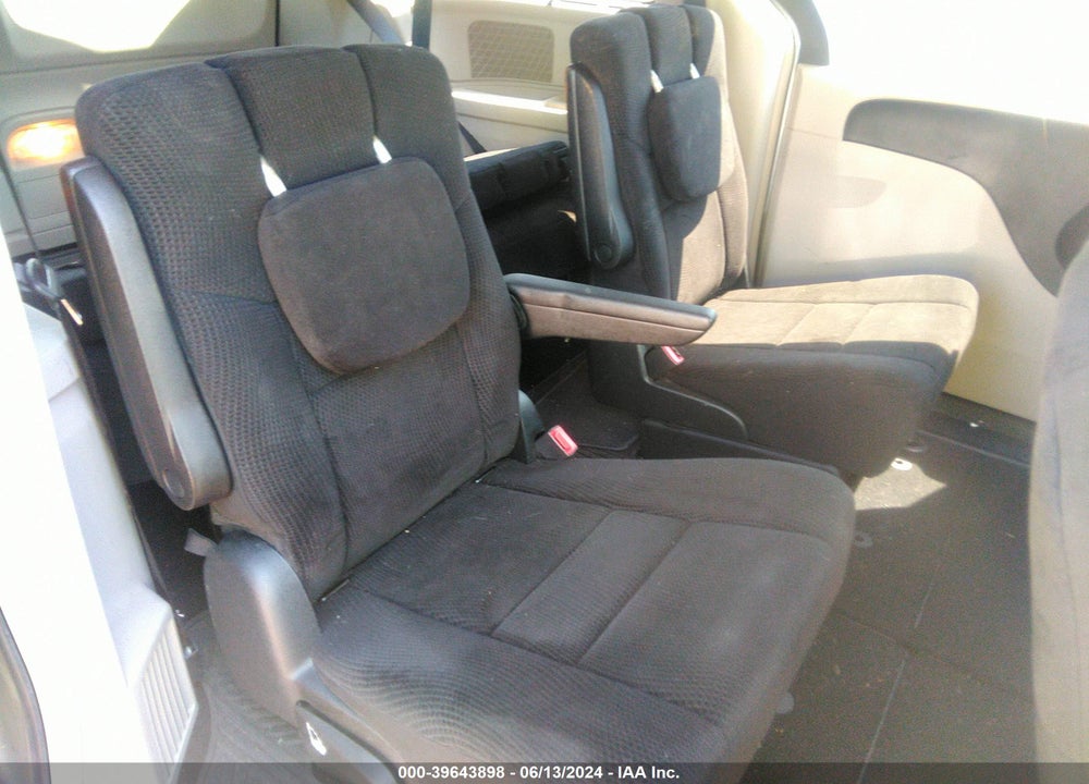 2013 CHRYSLER TOWN & COUNTRY TOURING VIN: 2C4RC1BG7DR807836