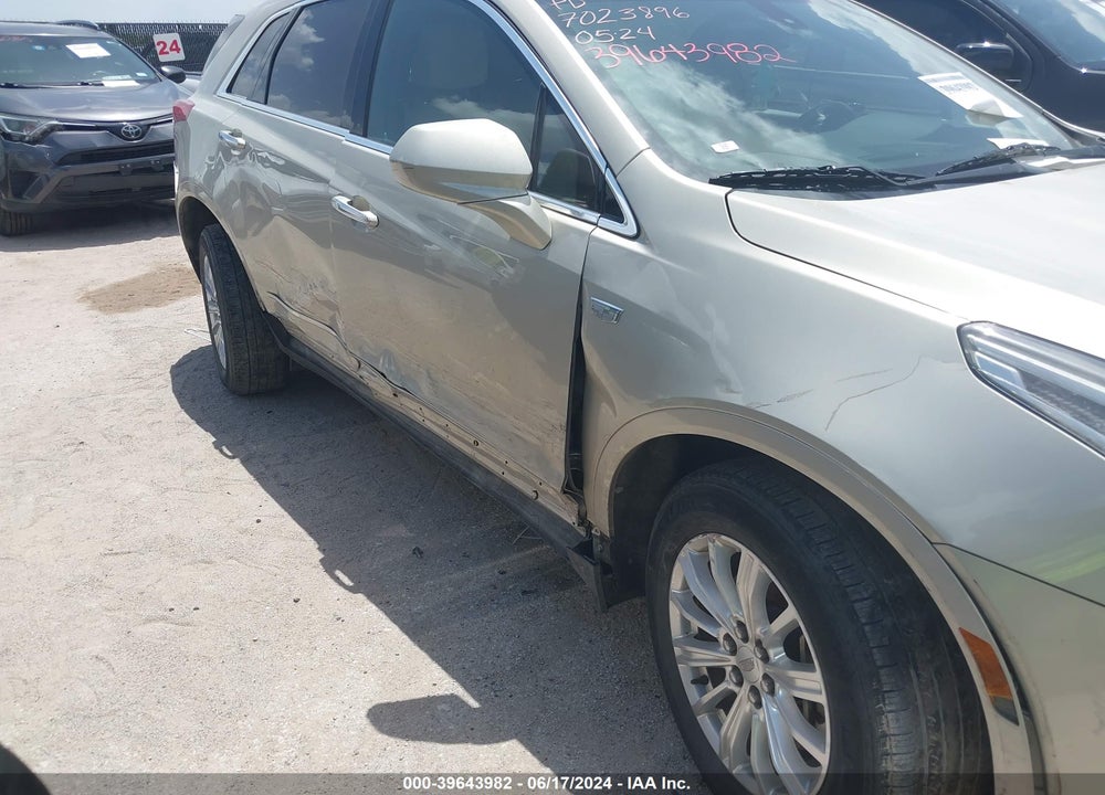 2017 CADILLAC XT5 STANDARD VIN: 1GYKNARS1HZ208975