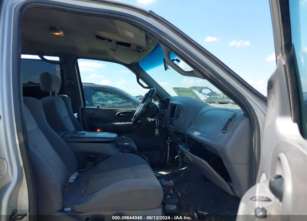 2002 FORD F-150 LARIAT/XLT VIN: 1FTRW07L62KA71104