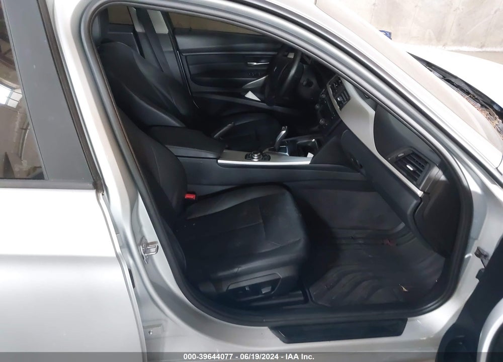 2013 BMW 3 SERIES VIN: WBA3B5G54DNP41098