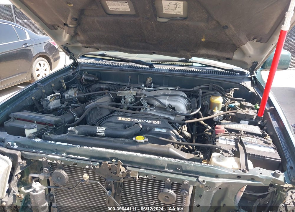 2000 TOYOTA 4RUNNER SR5 V6 VIN: JT3GN86R9Y0141718