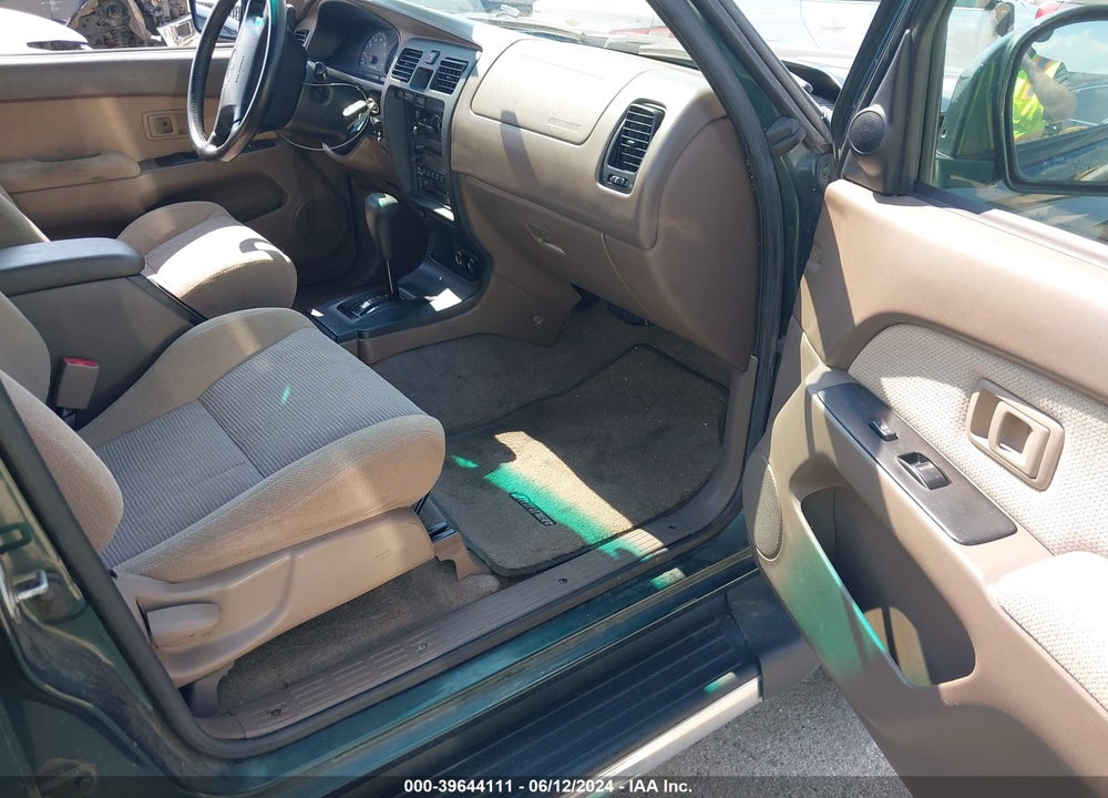 2000 TOYOTA 4RUNNER SR5 V6 VIN: JT3GN86R9Y0141718