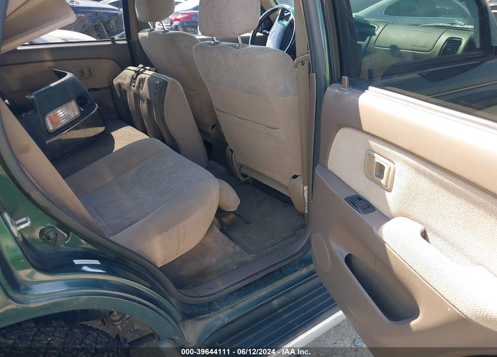 2000 TOYOTA 4RUNNER SR5 V6 VIN: JT3GN86R9Y0141718