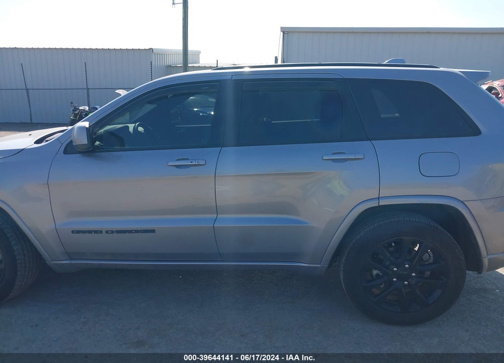 2018 JEEP GRAND CHEROKEE ALTITUDE 4X2 VIN: 1C4RJEAG3JC511960
