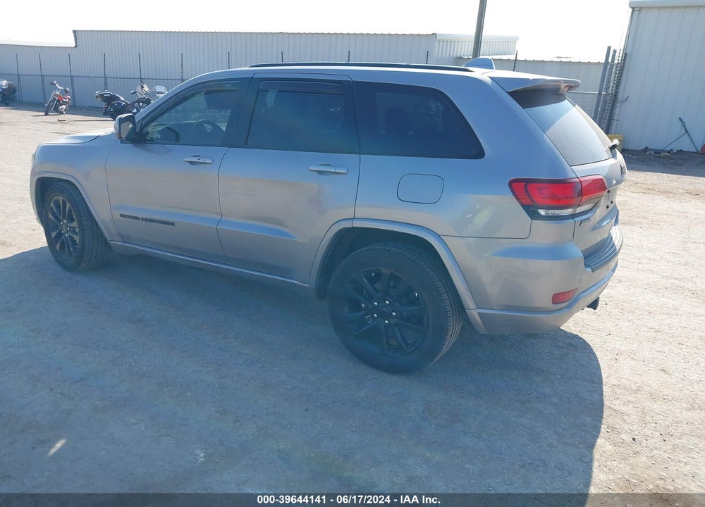 2018 JEEP GRAND CHEROKEE ALTITUDE 4X2 VIN: 1C4RJEAG3JC511960