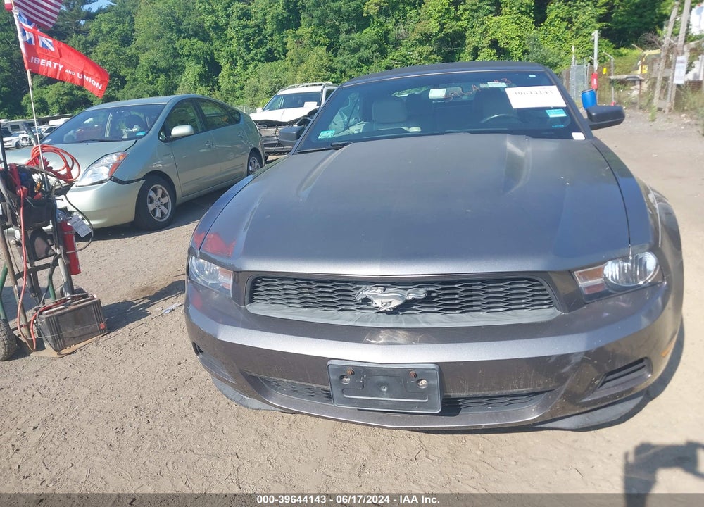 2011 FORD MUSTANG V6 PREMIUM VIN: 1ZVBP8EM1B5119984
