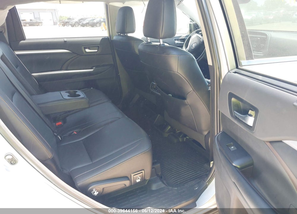 2019 TOYOTA HIGHLANDER HYBRID XLE VIN: 5TDJGRFH7KS071360