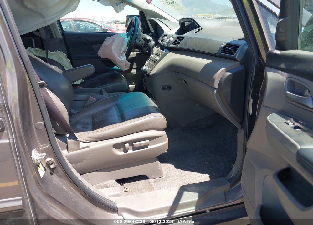 2011 HONDA ODYSSEY TOURING/TOURING ELITE VIN: 5FNRL5H97BB045083