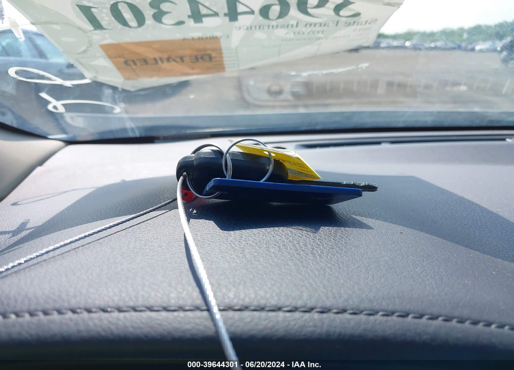 2015 TOYOTA COROLLA LE PLUS VIN: 5YFBURHE3FP267844
