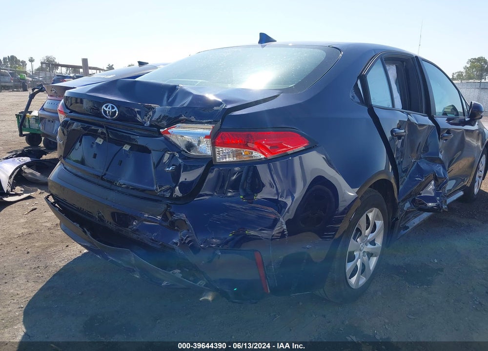 2022 TOYOTA COROLLA LE VIN: 5YFEPMAE2NP385531