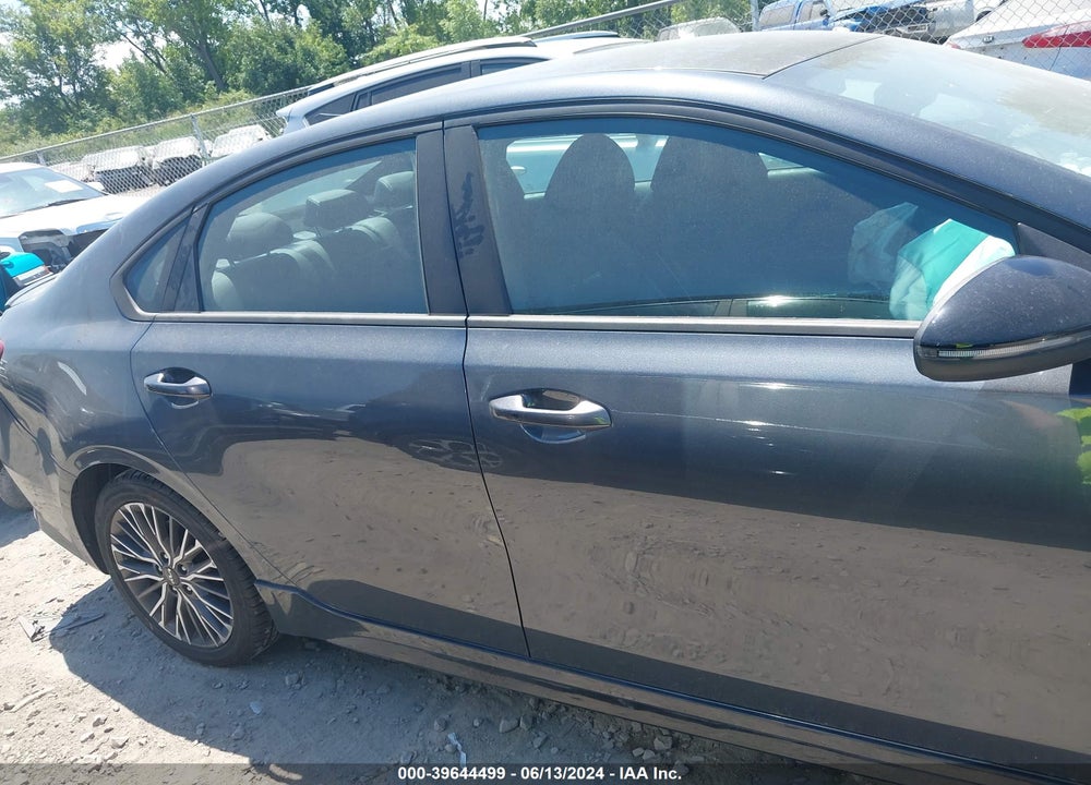 2022 KIA FORTE GT LINE VIN: 3KPF54AD7NE481643