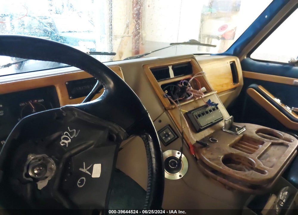 1992 GMC RALLY WAGON / VAN G2500 VIN: 1GDEG25K7N7509701