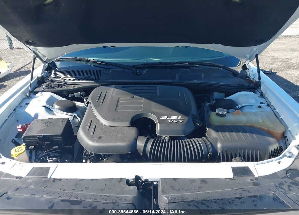 2019 DODGE CHALLENGER SXT VIN: 2C3CDZAG4KH739585