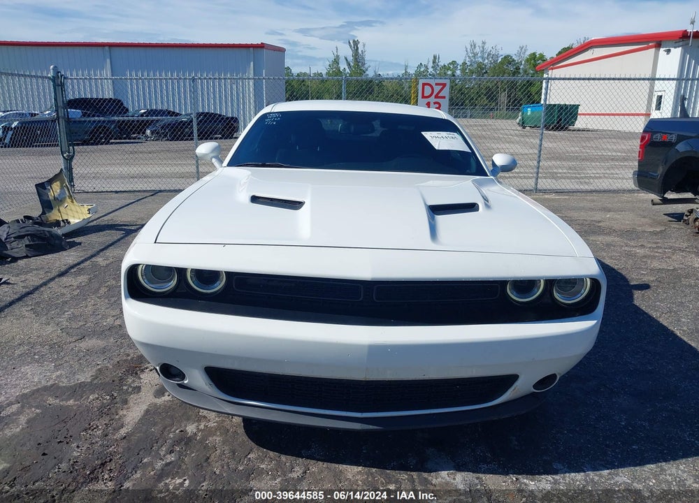 2019 DODGE CHALLENGER SXT VIN: 2C3CDZAG4KH739585
