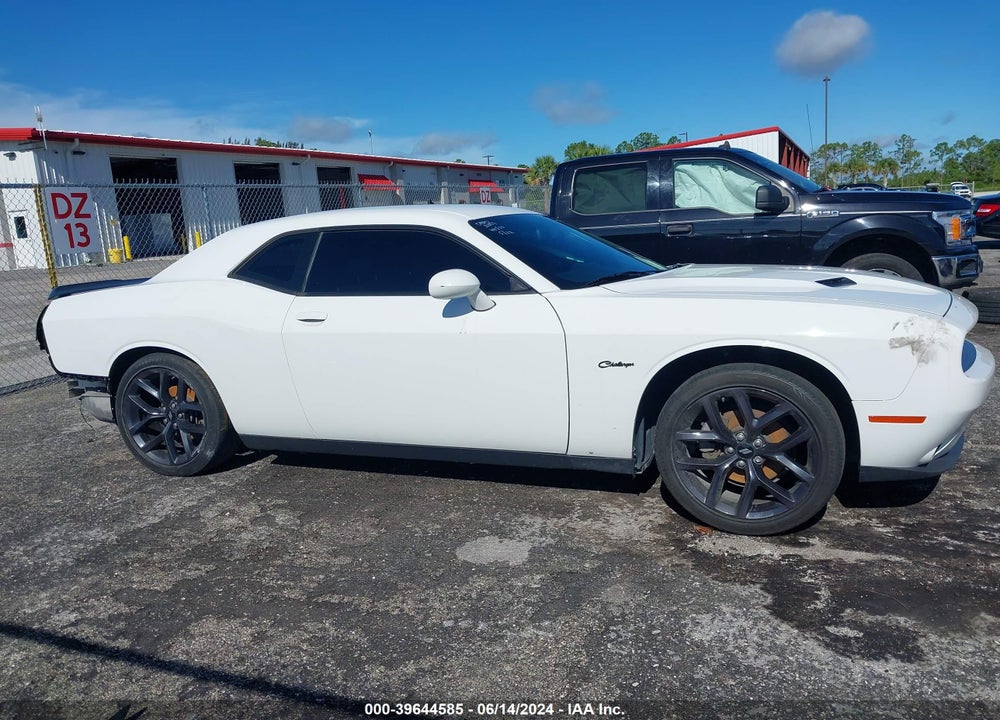 2019 DODGE CHALLENGER SXT VIN: 2C3CDZAG4KH739585