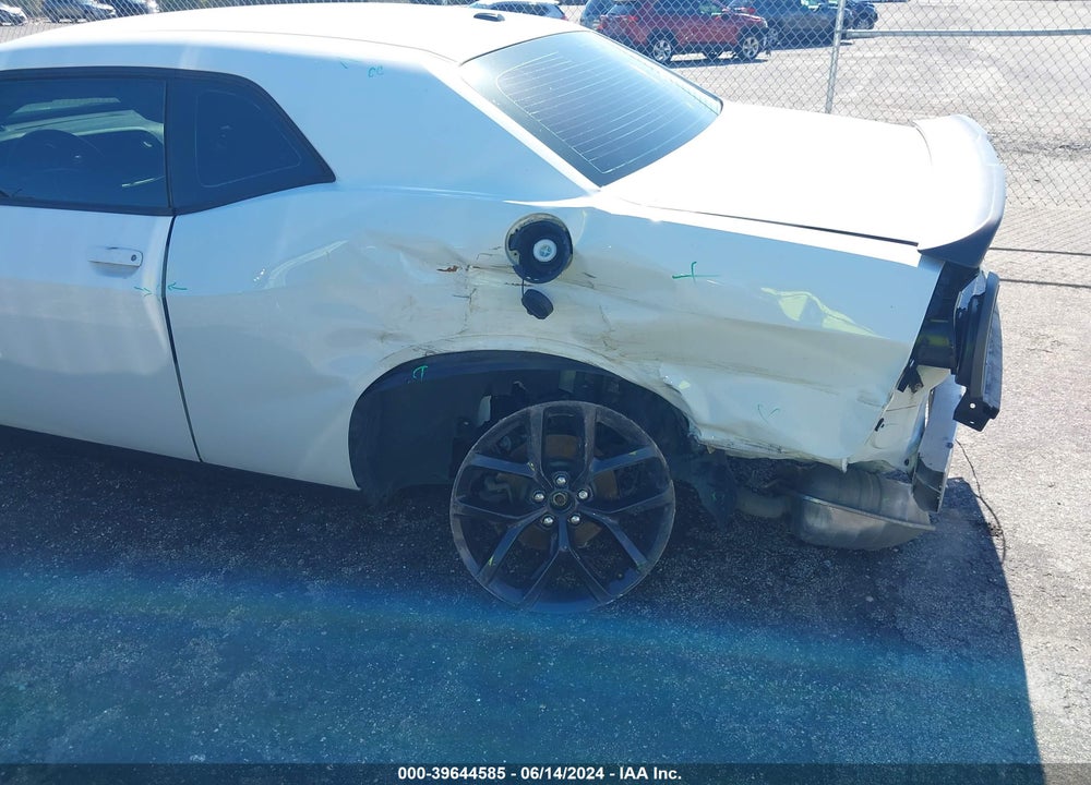 2019 DODGE CHALLENGER SXT VIN: 2C3CDZAG4KH739585