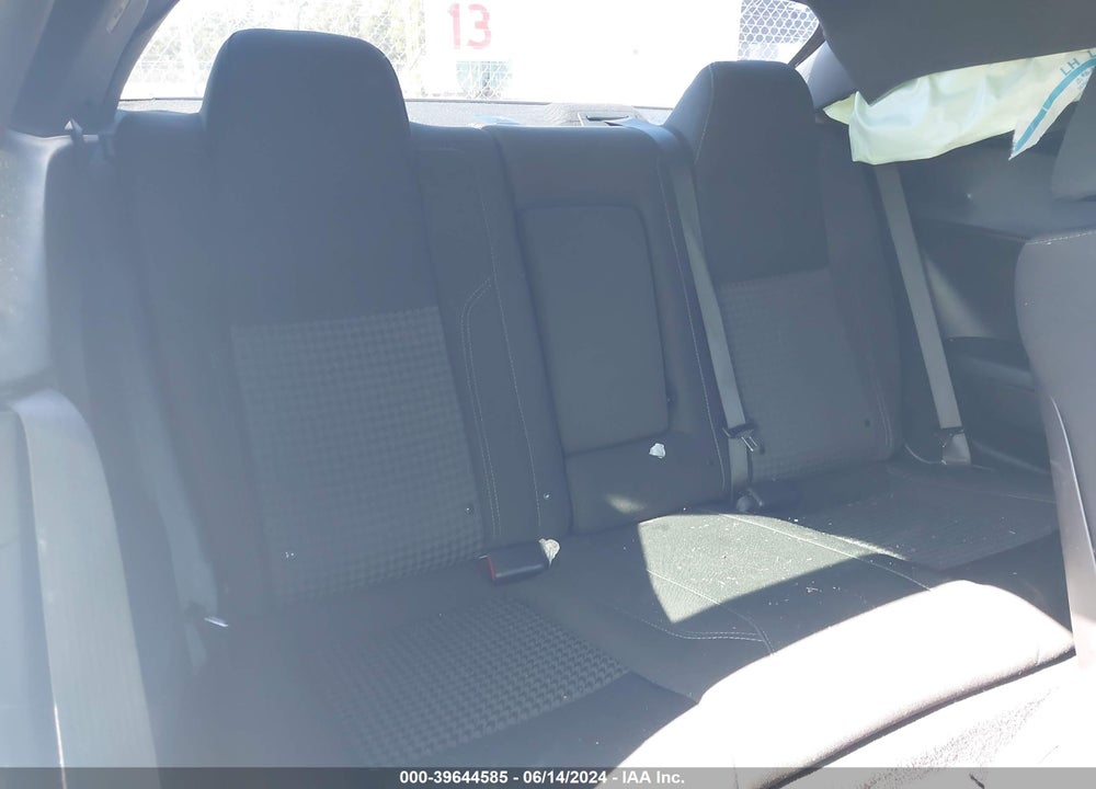 2019 DODGE CHALLENGER SXT VIN: 2C3CDZAG4KH739585