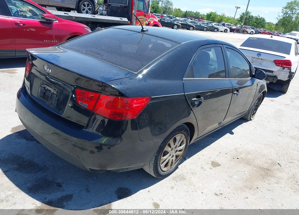 2010 KIA FORTE LX VIN: KNAFT4A27A5285158