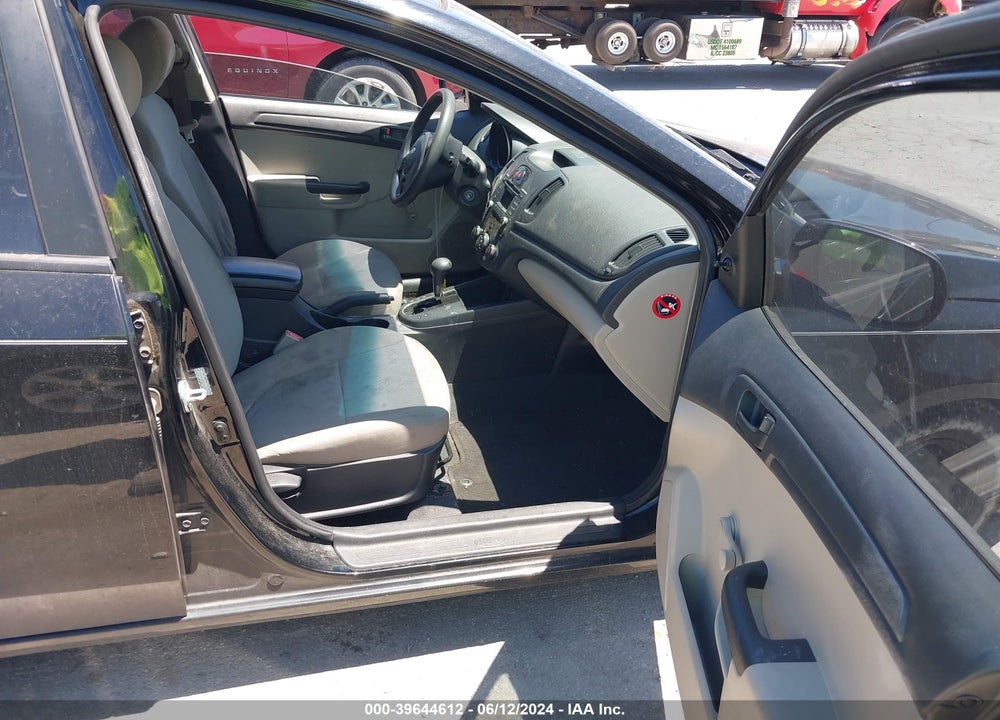 2010 KIA FORTE LX VIN: KNAFT4A27A5285158