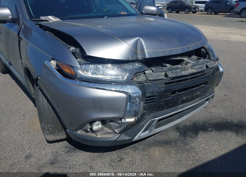 2019 MITSUBISHI OUTLANDER SE VIN: JA4AD3A36KZ017381