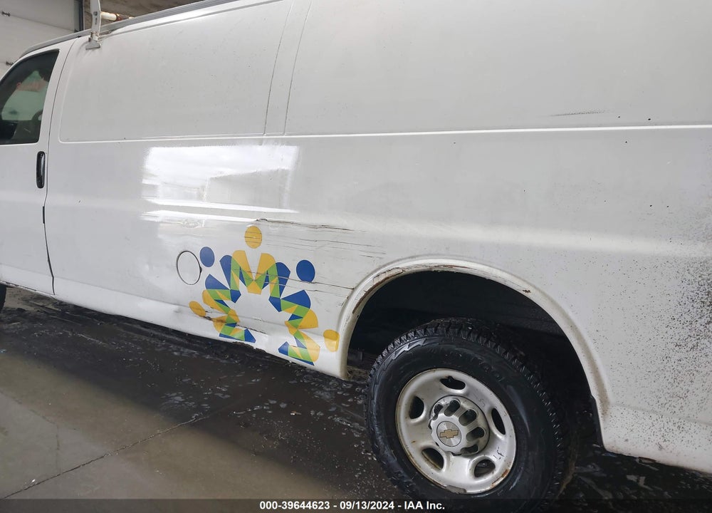 2005 CHEVROLET EXPRESS VIN: 1GCHG39U451146182