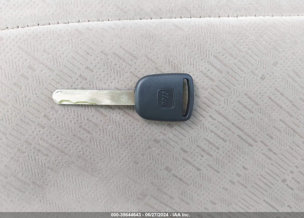 2004 HONDA CIVIC EX VIN: 1HGEM22974L056444