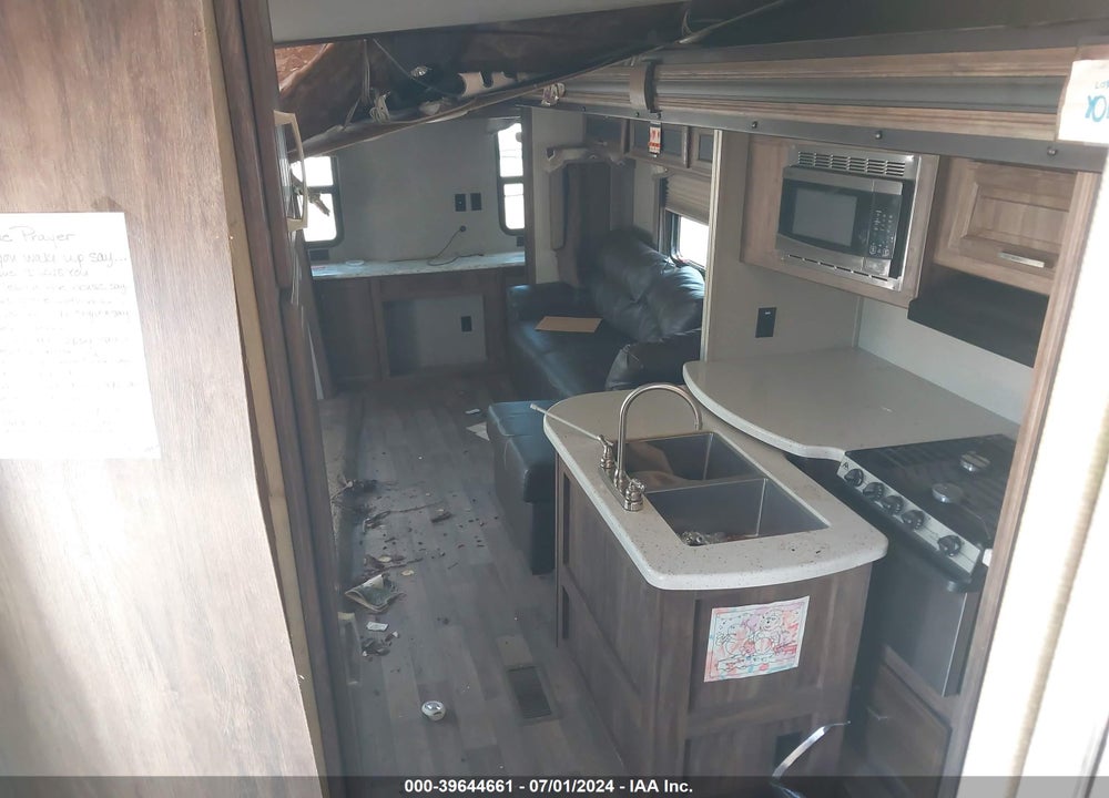 2018 KEYSTONE COUGAR VIN: 4YDF29R22J2502086