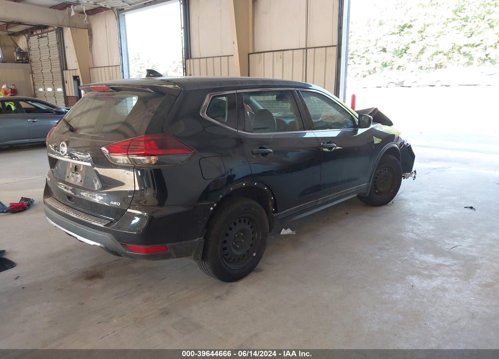 2018 NISSAN ROGUE S VIN: 5N1AT2MV1JC761550