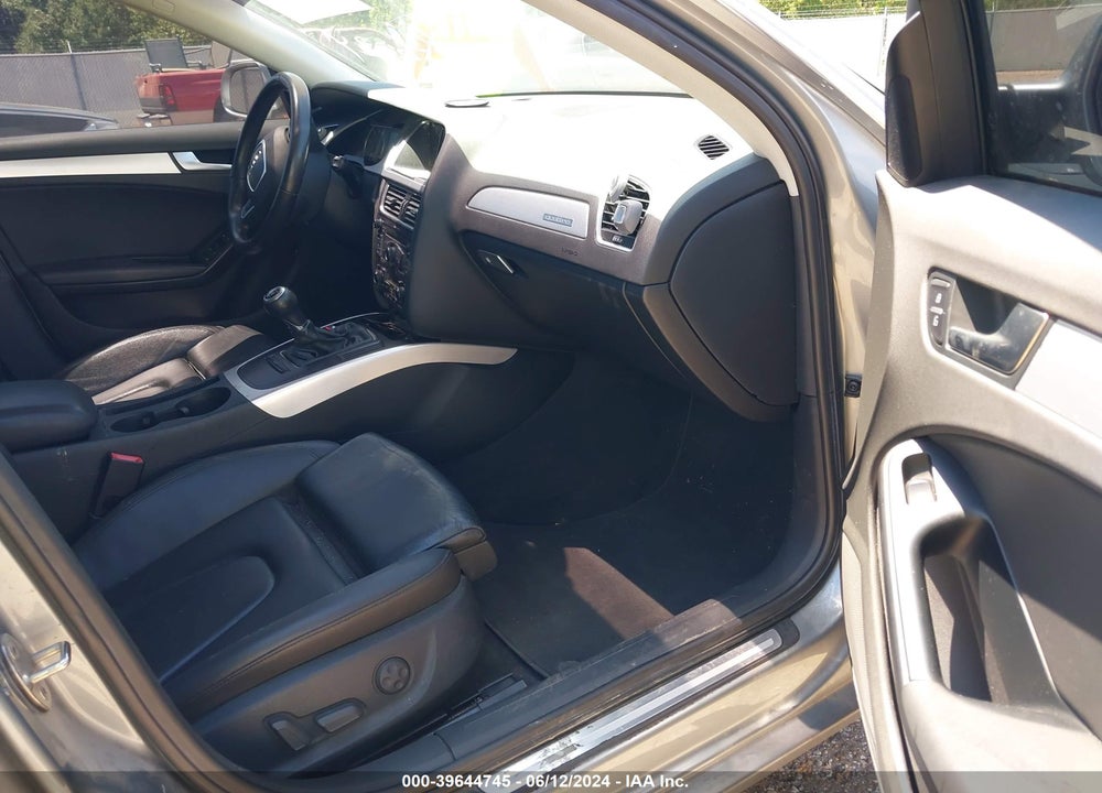 2010 AUDI A4 2.0T PREMIUM VIN: WAUHFAFL6AN005942