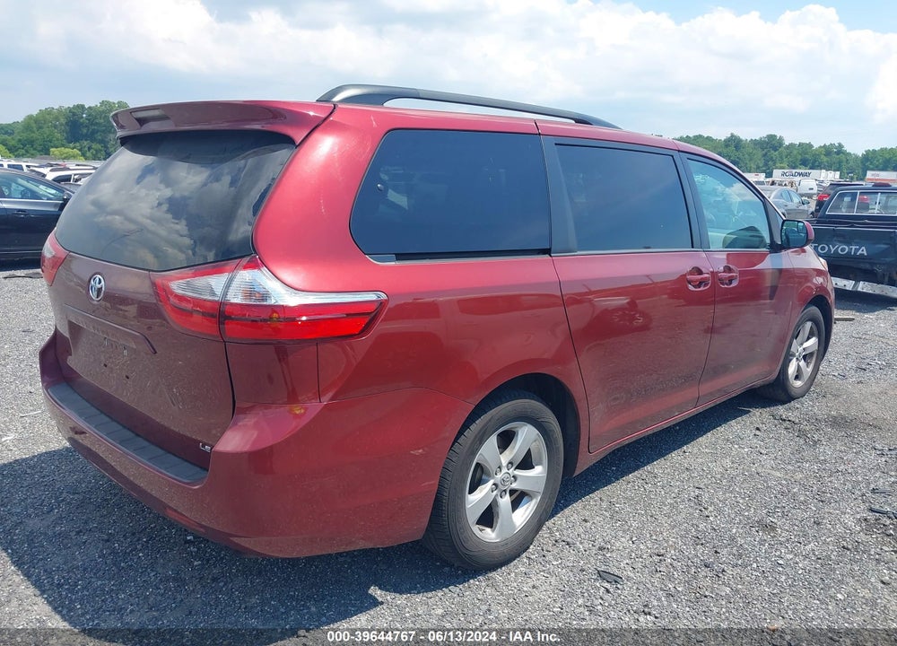 2017 TOYOTA SIENNA LE 8 PASSENGER VIN: 5TDKZ3DC2HS824949