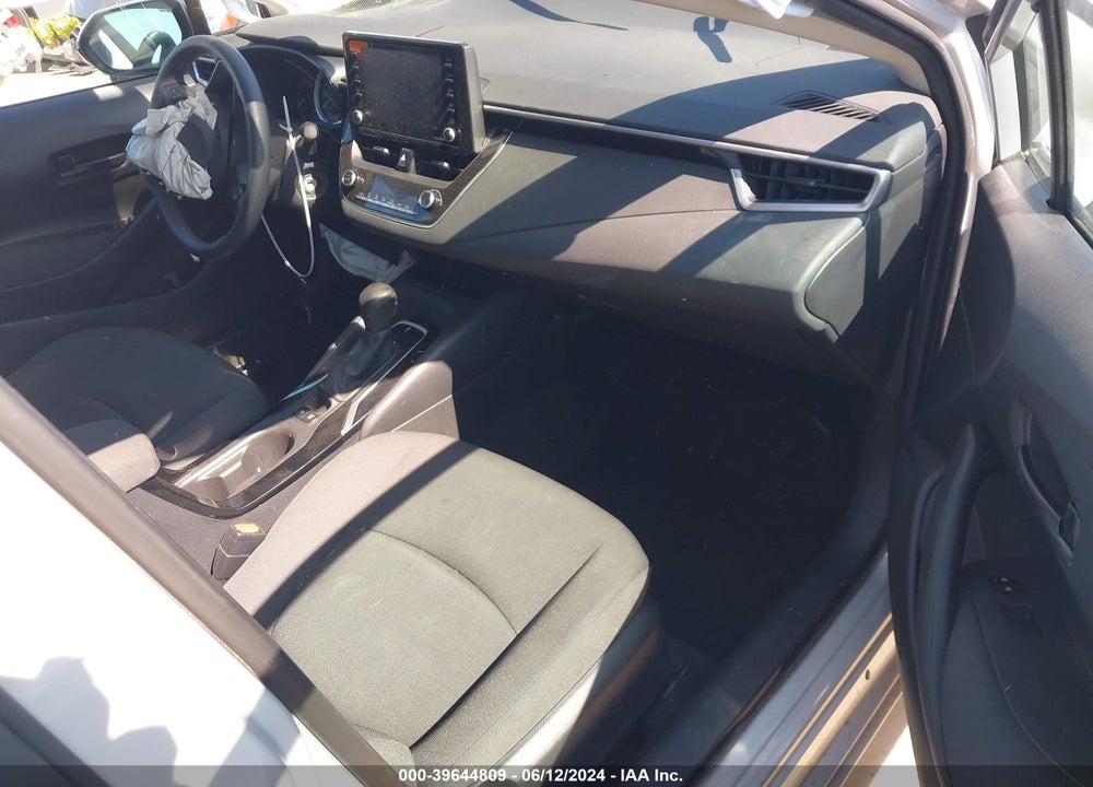2022 TOYOTA COROLLA LE VIN: 5YFEPMAE9NP300927