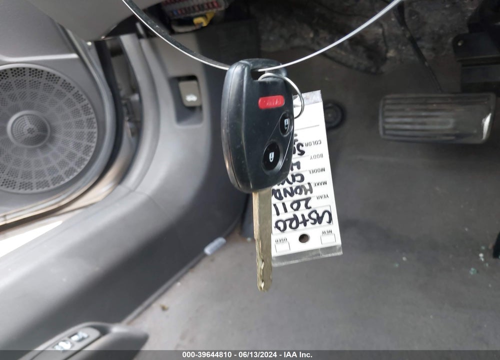 2011 HONDA CIVIC LX VIN: 19XFA1F53BE038946