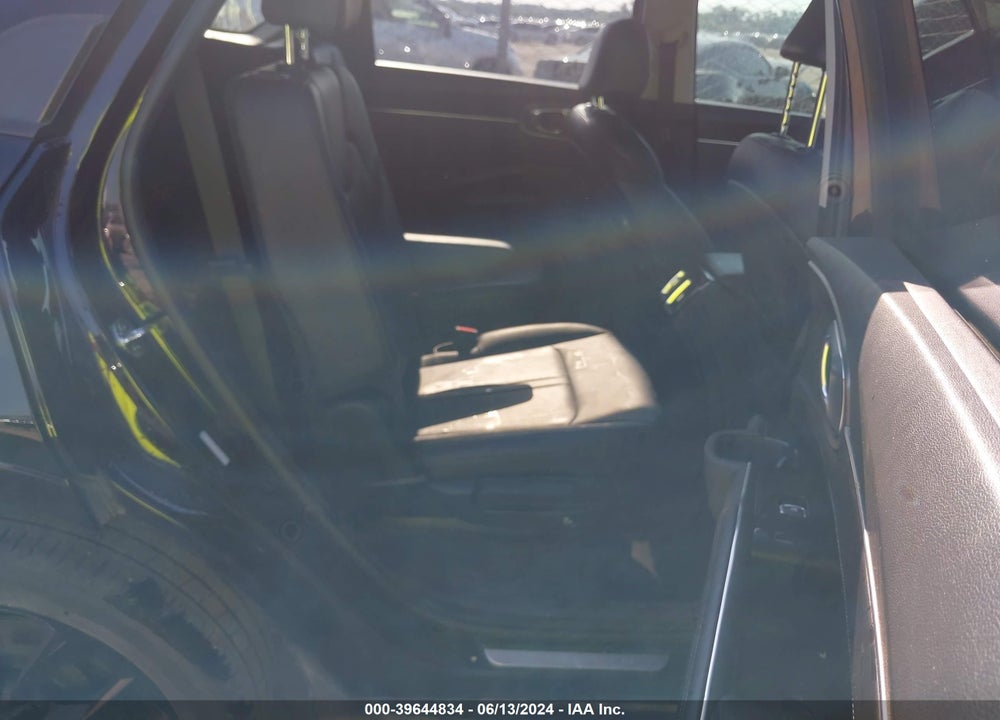 2021 KIA SORENTO SX VIN: 5XYRK4LF2MG029587