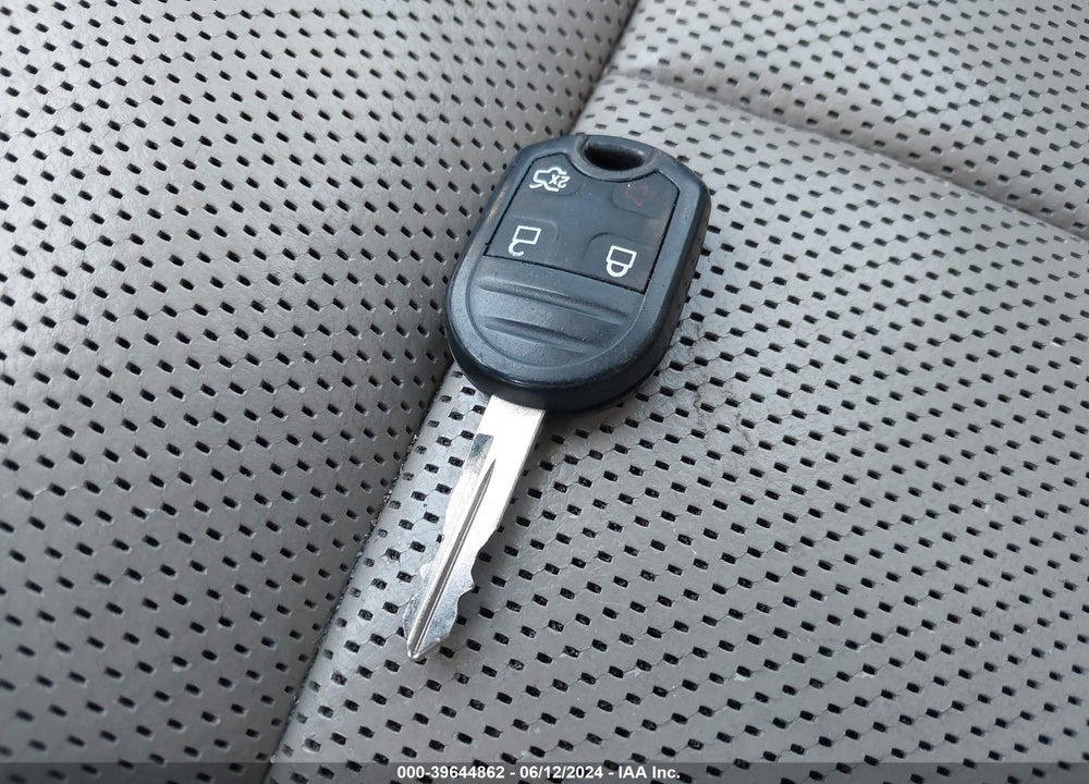 2009 LINCOLN MKX VIN: 2LMDU68C59BJ05233