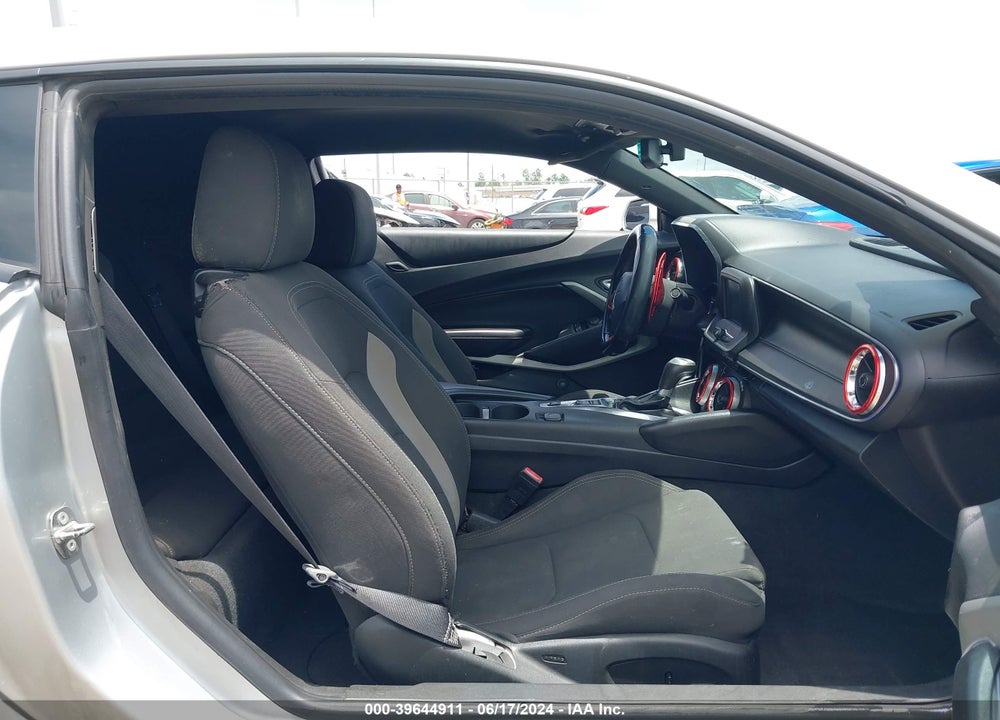 2018 CHEVROLET CAMARO 1LT VIN: 1G1FB1RX8J0116020